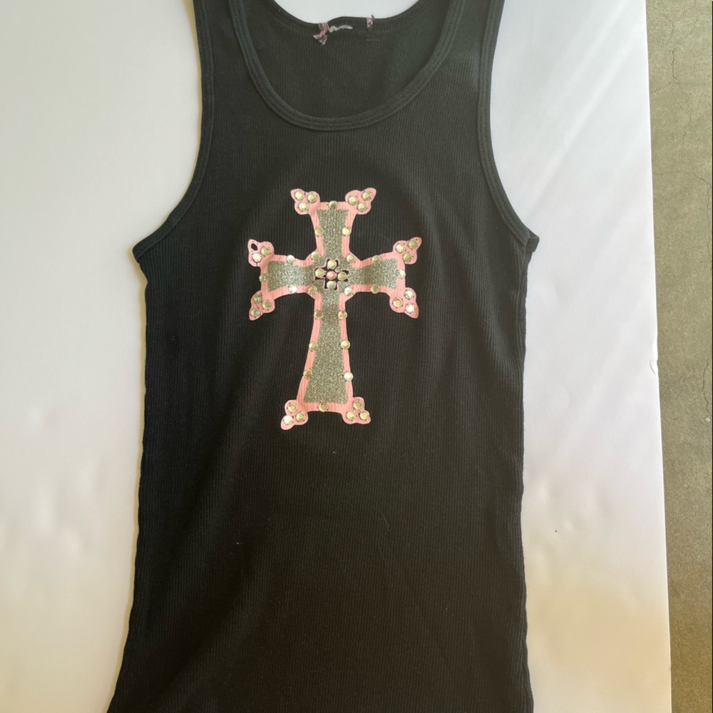 Vintage black tank top with a pink and silver cross and rind stones